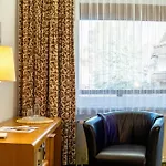 Hotel Zum Goldenen Hirsch 2*