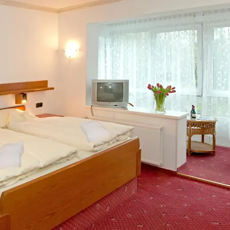 Hotel Zum Goldenen Hirsch
