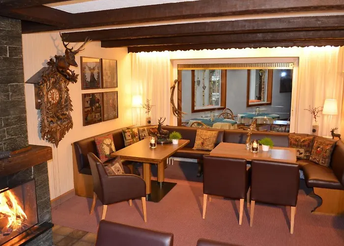 Zum Goldenen Hirsch Hotel