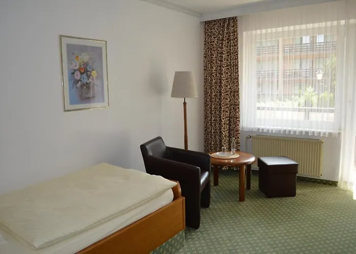 Zum Goldenen Hirsch Hotel